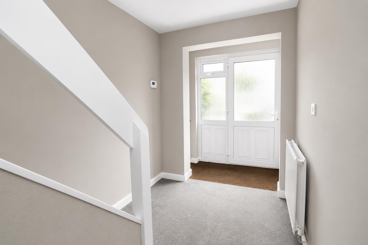 3 bed property in Burley Close, Streatham